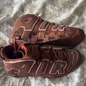 Nike Mens Uptempo 96’s burgundy/brownish and Ligth Pink
